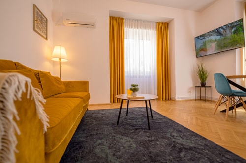 Colibri Apartment w. AC 49 SocialSpot