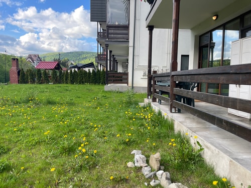 Cozy Riverfront 2 with Garden and Mountain View 34 SocialSpot