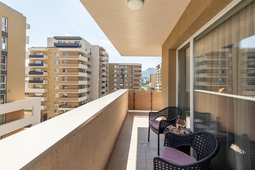 5thFloor Executive Apartment 8 SocialSpot