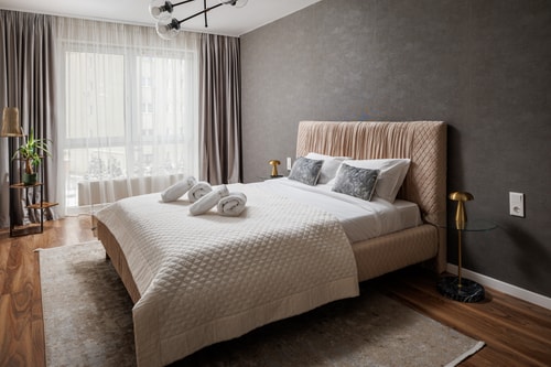 DA-LI Residence - AC & Netflix SocialSpot