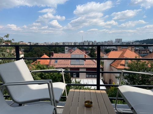 Citadel Signature Villa w. private garden, parking 67 SocialSpot