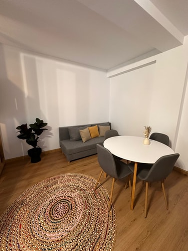 Urban Altitude Studio w panoramic skyline vistas 2 SocialSpot
