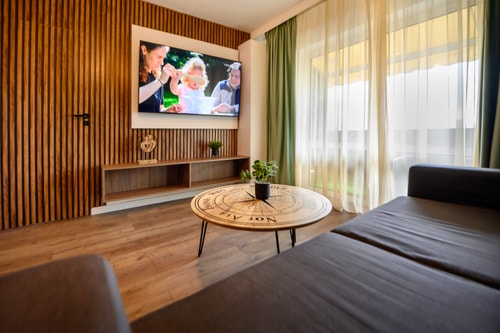 Central Green Oasis • 2BR Ultracentral Apt • AC 9 SocialSpot