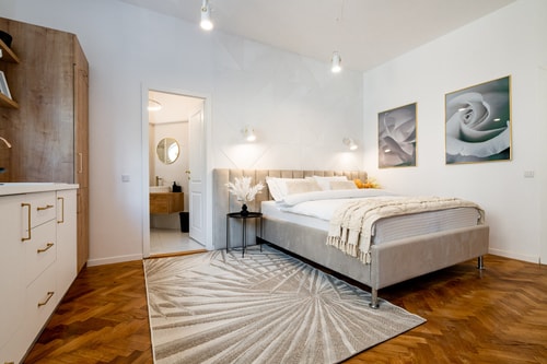 Central Square Haven 2A | Central Gem • A/C 9 SocialSpot