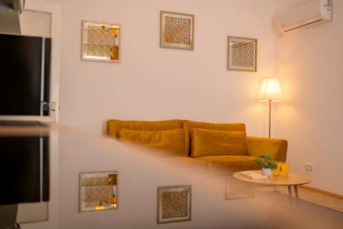 Colibri Apartment w. AC 56 SocialSpot