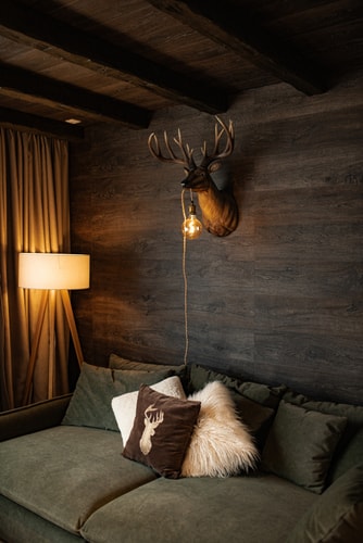 Avalanche Chalet 7 SocialSpot