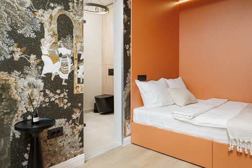 The Little Gem · Prime Location in Brasov Old Town 8 SocialSpot