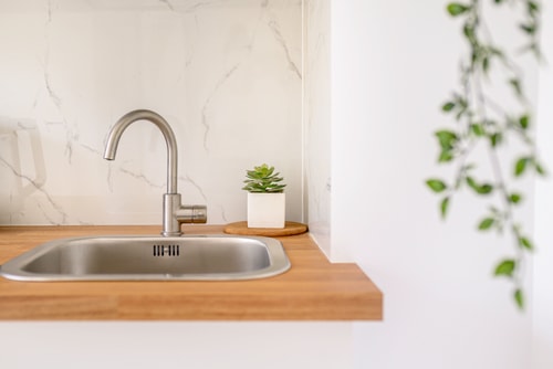 Deda Studio w. Smart TV · AC · washing machine 30 SocialSpot