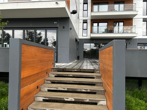 Modern City Home w. A/C 16 SocialSpot