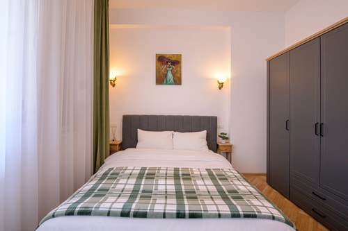 Colibri Apartment w. AC 16 SocialSpot