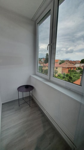 Sunny and Cozy Apartment 12 SocialSpot
