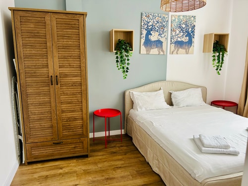 Elegant Apartment in Ivory - AC & Smart TV 27 SocialSpot