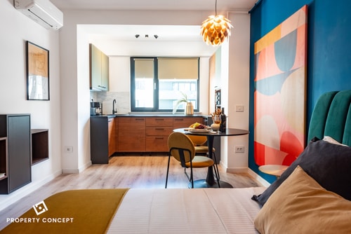 Color Ivory Residence with Free Parking 5 SocialSpot
