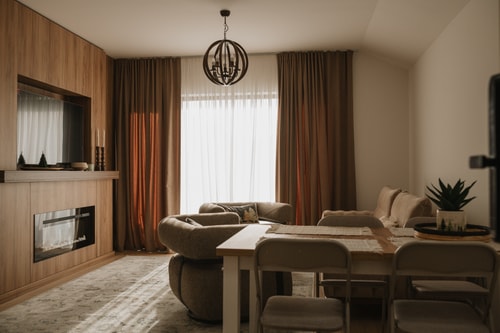 Mountain Wisper Chalet w fireplace 2 SocialSpot