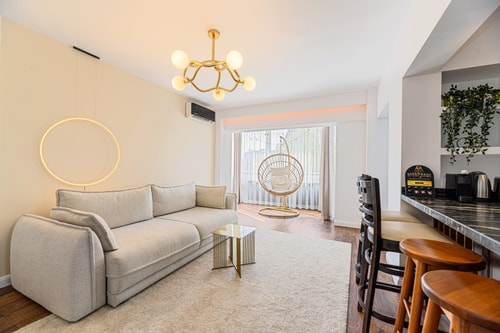 Serenity Mountain Apartment - AC & Smart TV 1 SocialSpot