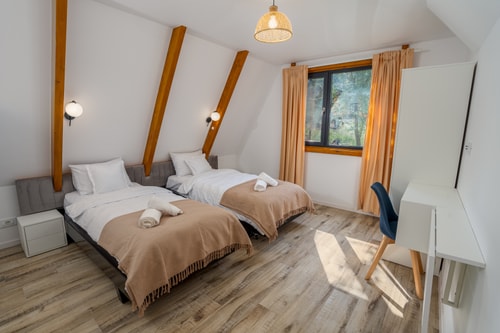 Vatra Verde - A-Frame Cabin 24 SocialSpot