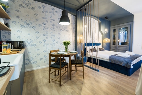 Victorian Blue Studio 2 SocialSpot