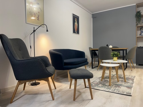 Hills Nomad Studio 1 SocialSpot