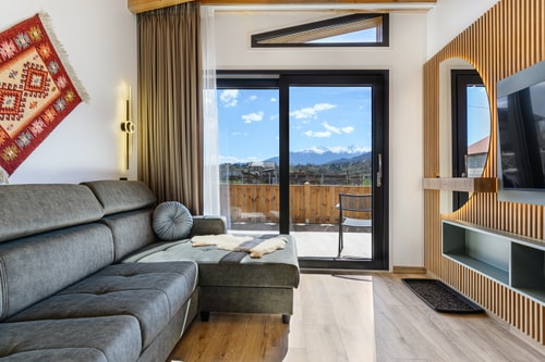 Selva Cabin 3 — The Mountain Base 1 SocialSpot