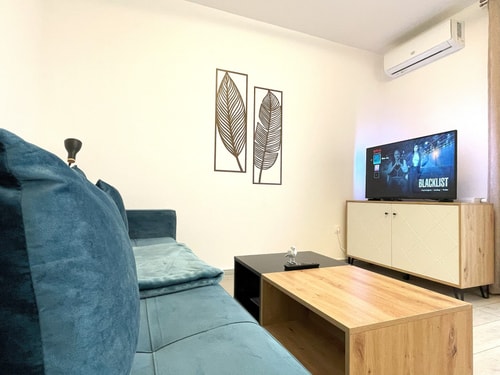Blue Jay's Nest — AC & Stylish Terrace 4 SocialSpot