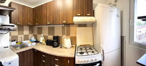 Studio Victoriei - Central Location with AC 6 SocialSpot