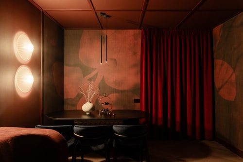 Velvet Noir Old Town 3 SocialSpot