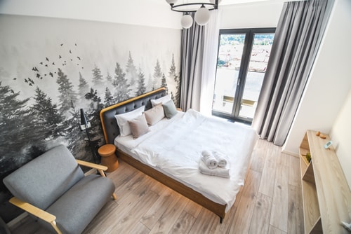 Forest View Hideaway - Amazing View & Free Parking 11 SocialSpot