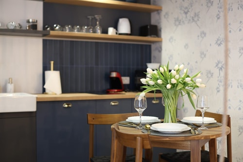 Victorian Blue Studio 28 SocialSpot