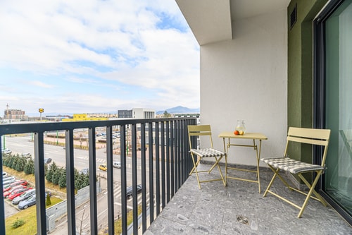 Urban Altitude Studio w panoramic skyline vistas 37 SocialSpot