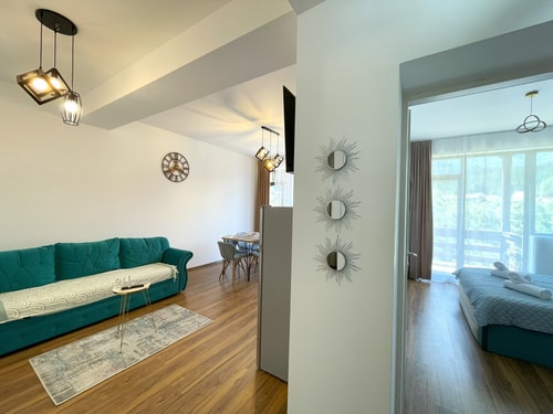 Alpine River Home: Peace and Mountain View 37 SocialSpot