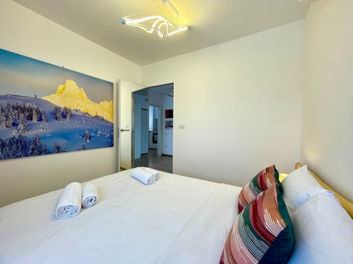 Carpatilor Urban Escape Studio - Free Parking & AC 27 SocialSpot
