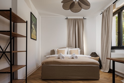 Citadel Signature Villa w. private garden, parking 39 SocialSpot