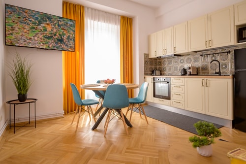 Colibri Apartment w. AC 40 SocialSpot