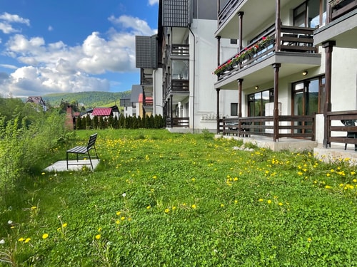 Cozy Riverfront 1 with Garden and Mountain View 23 SocialSpot