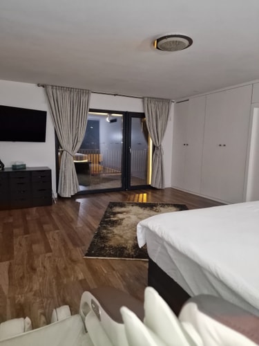 Rokebea Luxury Vila 7 SocialSpot