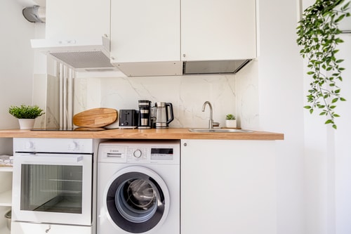 Deda Studio w. Smart TV · AC · washing machine 16 SocialSpot