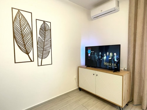 Blue Jay's Nest — AC & Stylish Terrace 3 SocialSpot
