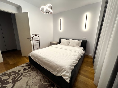 Modern City Home w. A/C 1 SocialSpot