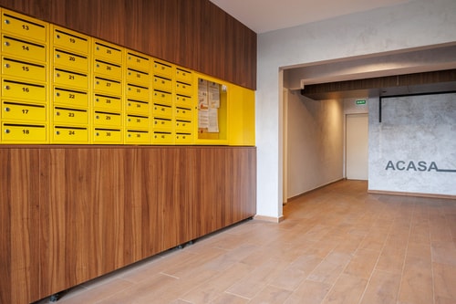 Kronsmart Apartment: Cozy Fireplace & Free Parking 33 SocialSpot