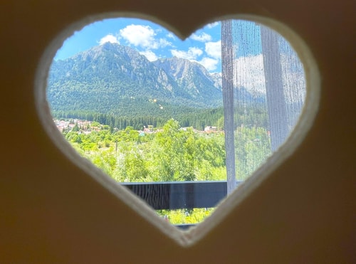 Alpine River Home: Peace and Mountain View 7 SocialSpot