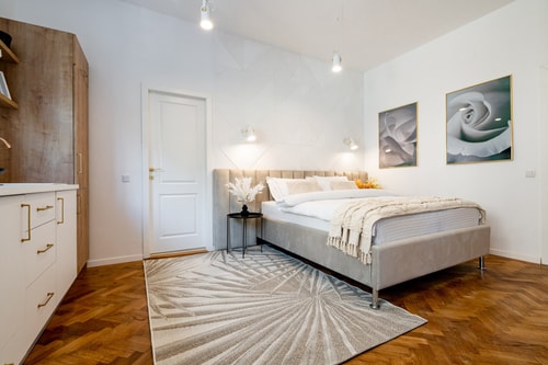 Central Square Haven 2A | Central Gem • A/C 8 SocialSpot
