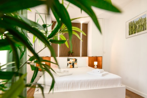 Central Green Oasis • 2BR Ultracentral Apt • AC 60 SocialSpot