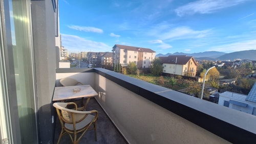 Lotus Apartment - Stunning View • Parking 4 SocialSpot
