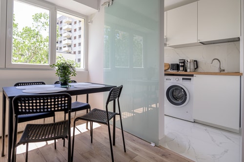 Deda Studio w. Smart TV · AC · washing machine 4 SocialSpot