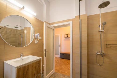 Colibri Apartment w. AC 4 SocialSpot