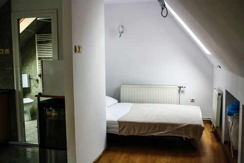 Split Crib – Chill Studio in Historic Brașov 12 SocialSpot