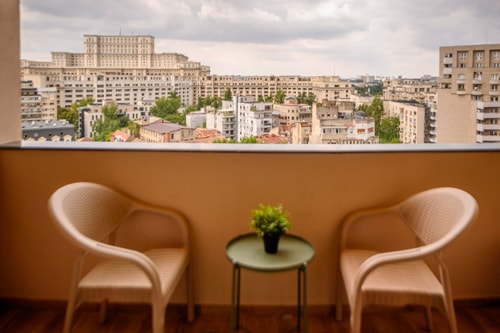 Central Green Oasis • 2BR Ultracentral Apt • AC 37 SocialSpot