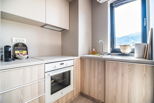 Forest View Hideaway - Amazing View & Free Parking 19 SocialSpot