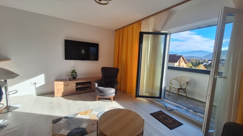Lotus Apartment - Stunning View • Parking 10 SocialSpot