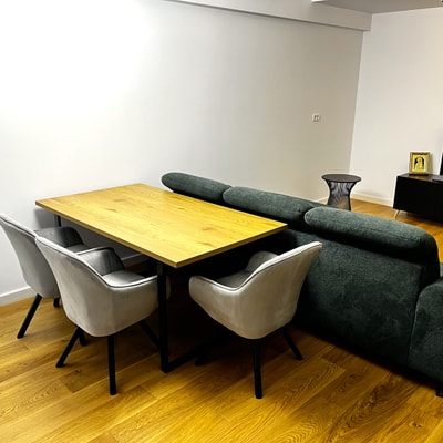 Modern City Home w. A/C 7 SocialSpot